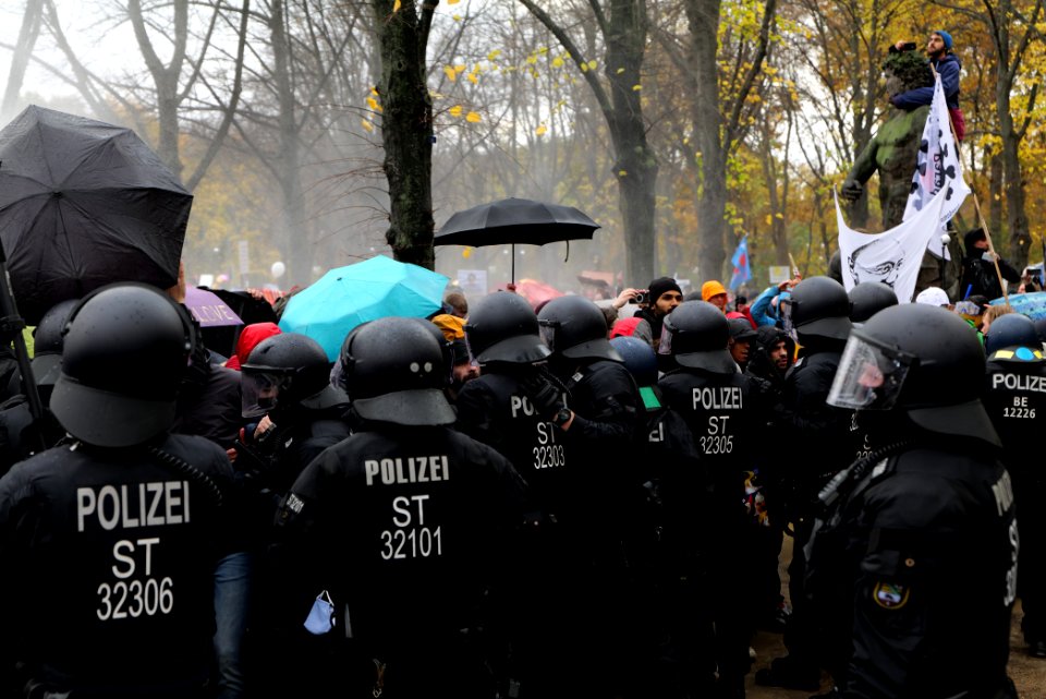 Conspiracist demonstration Berlin 2020-11-18 200