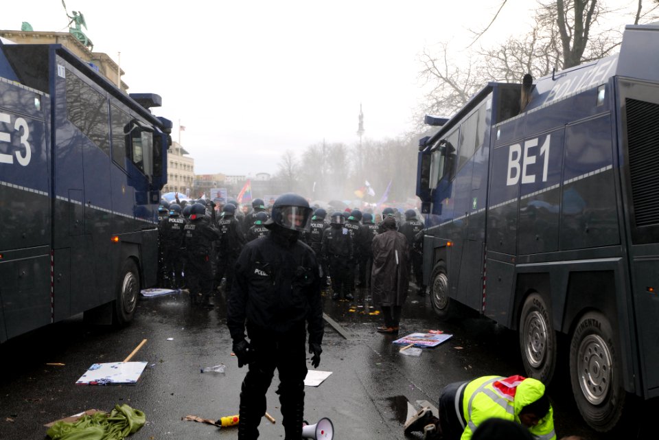 Conspiracist demonstration Berlin 2020-11-18 206