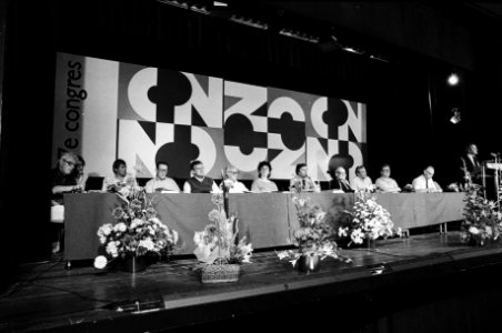 Congres CPN overzicht mensen achter de tafel, Bestanddeelnr 930-8656