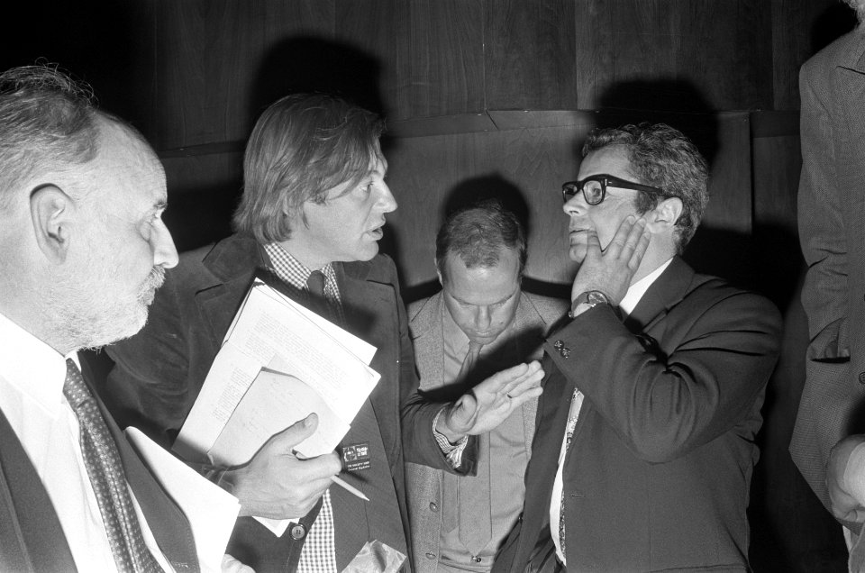 Congres D66 in Utrecht, Van Mierlo en dr MG Rood (rechts), Bestanddeelnr 925-9233