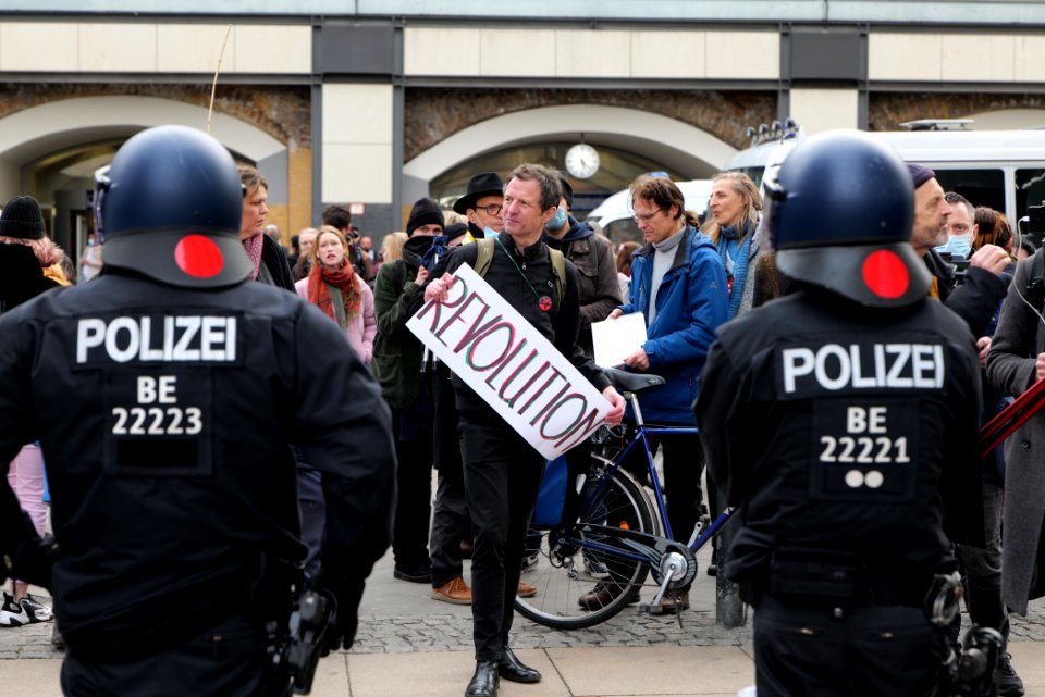 Conspiracist protest Berlin 2021-03-28 44