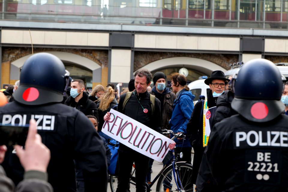 Conspiracist protest Berlin 2021-03-28 46