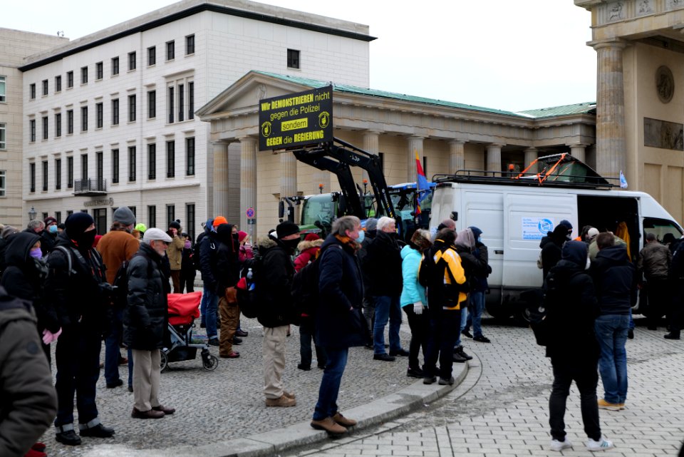 Conspiracist protest Berlin 2021-02-06 06
