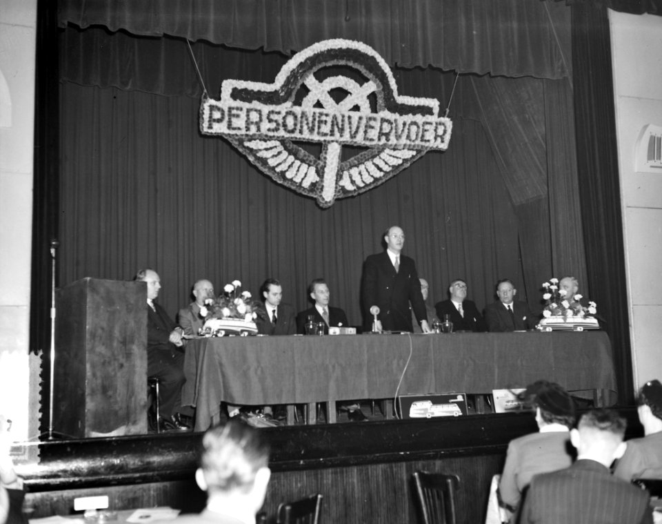 Congres Personenvervoer te Amsterdam, Bestanddeelnr 904-8265