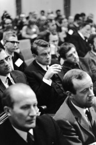 Congres Christen Radicalen te Scheveningen. Hans van Mierlo (D'66), Bestanddeelnr 920-8462