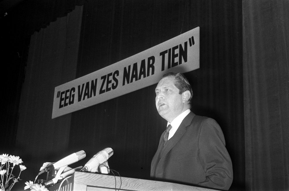 Congres Centrale Raad voor Handelsbevordering in RAI Amsterdam, minister ir Lar, Bestanddeelnr 925-2017