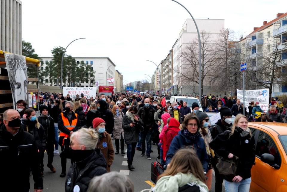 Conspiracist demonstration Berlin 2021-03-28 42