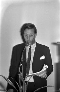 Congres Staatsrecht en Huishoudelijk Congres D66 te Arnhem nr. 2 , 3 H.J. van L, Bestanddeelnr 921-9430