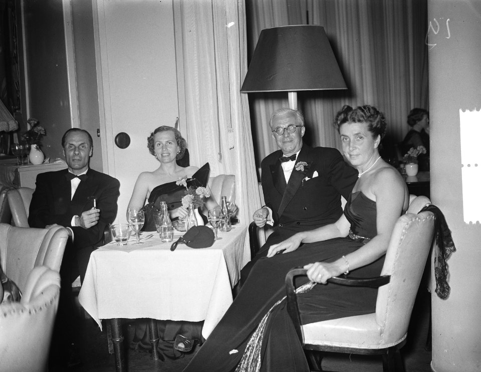 Congres zee assuradeuren Den Haag , dansen, Bestanddeelnr 906-7186