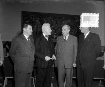 Congres Nederlandse Gemeenten Oud-Reuter links Auster (ex. Jeruzalem), Bestanddeelnr 905-1090