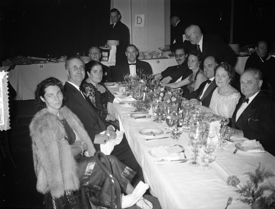 Congres zee assuradeuren Den Haag , hoofdtafel, Bestanddeelnr 906-7168