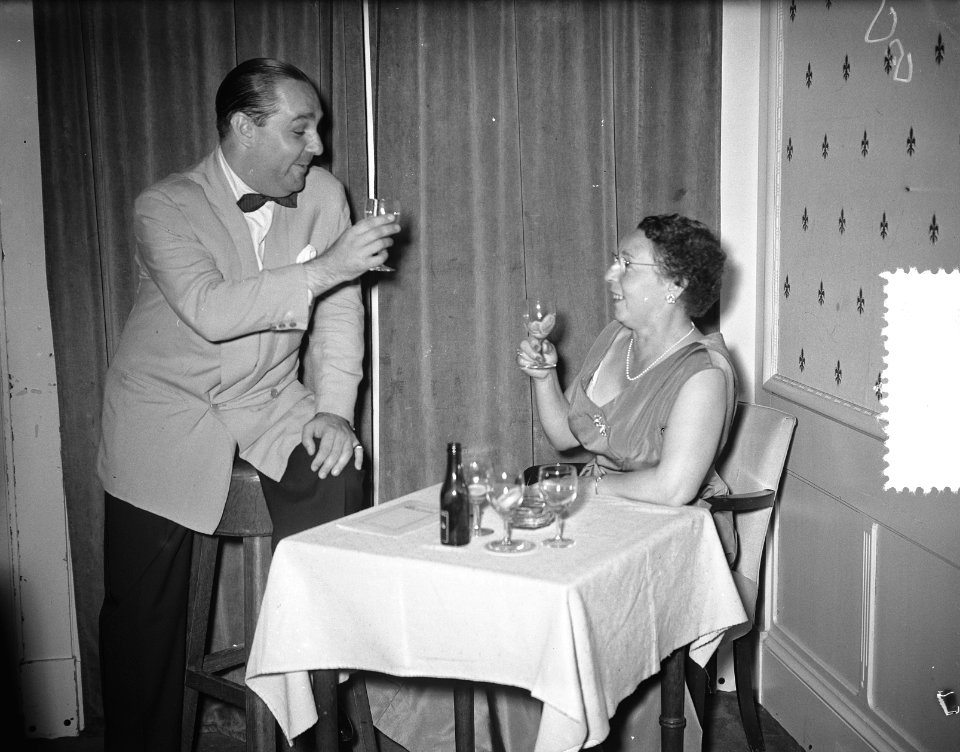 Congres zee assuradeuren Den Haag , dansen, Bestanddeelnr 906-7181