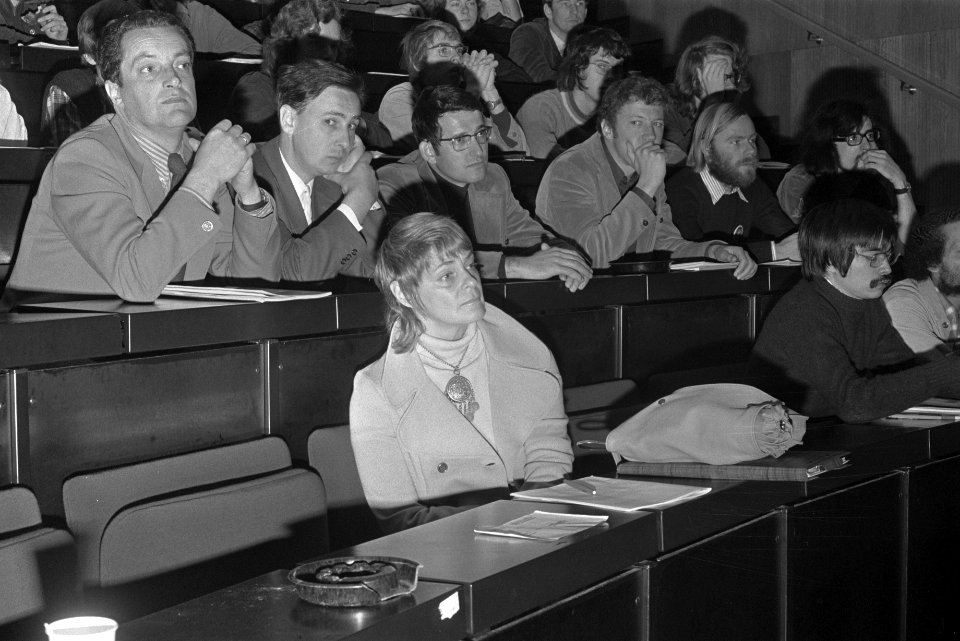 Congres over milieumoord in Vietnam in Nijmegen, overzicht congres, Bestanddeelnr 925-9636