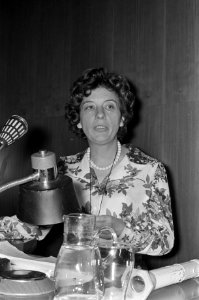 Congres De stand van het kankeronderzoek , in RAI, dr Ph C Hageman, Bestanddeelnr 926-7122