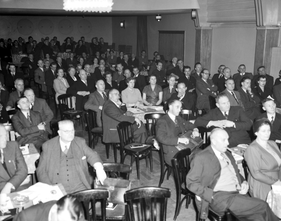 Congres Personenvervoer te Amsterdam, Bestanddeelnr 904-8266