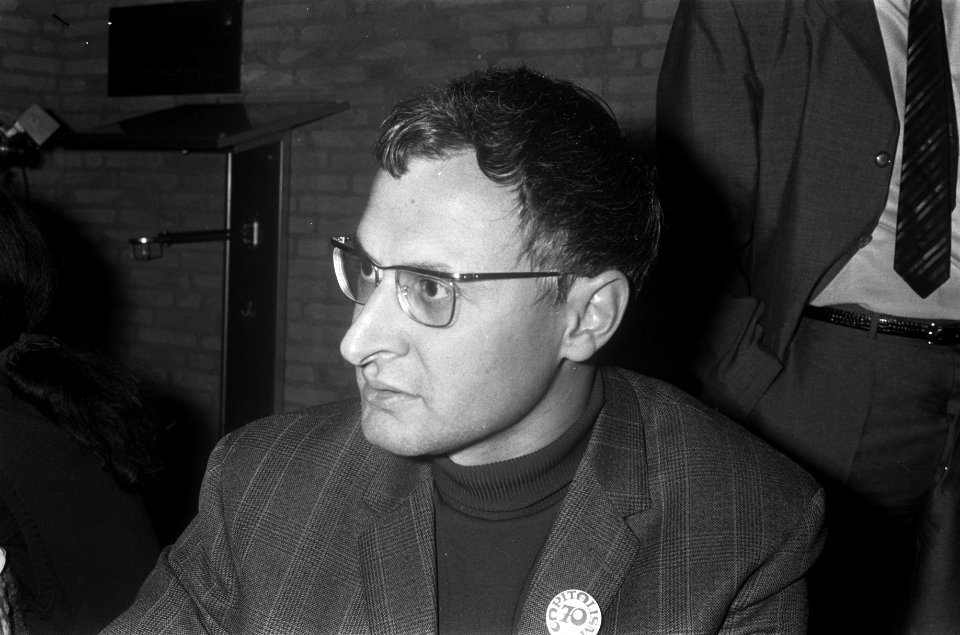 Congres over Kapitalisme in 70-er jaren in Tilburgse Hogeschool prof. dr. Th, Bestanddeelnr 923-8344