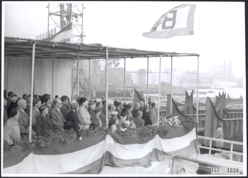 Collectie Fotocollectiie Afdrukken ANEFO Rousel, fotonummer 157-1228, Bestanddeelnr 157-1228