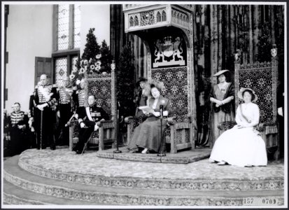 Collectie Fotocollectiie Afdrukken ANEFO Rousel, fotonummer 157-0709, Bestanddeelnr 157-0709