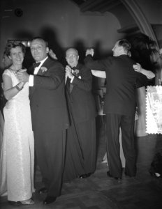 Congres zee assuradeuren Den Haag , dansen, Bestanddeelnr 906-7182