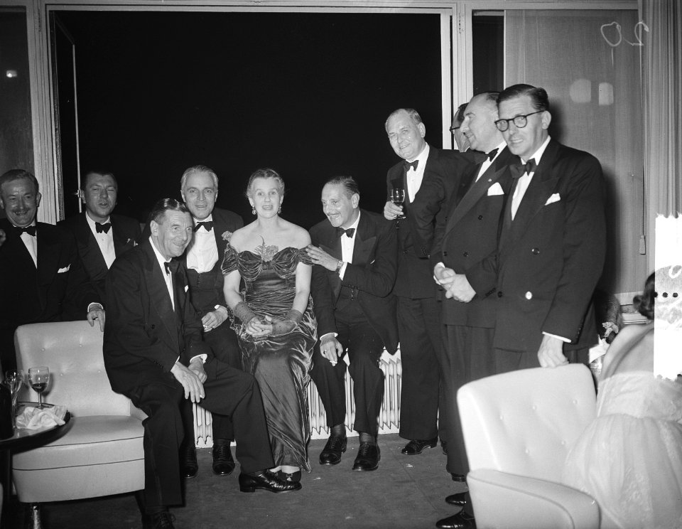 Congres zee assuradeuren Den Haag , dansen, Bestanddeelnr 906-7187