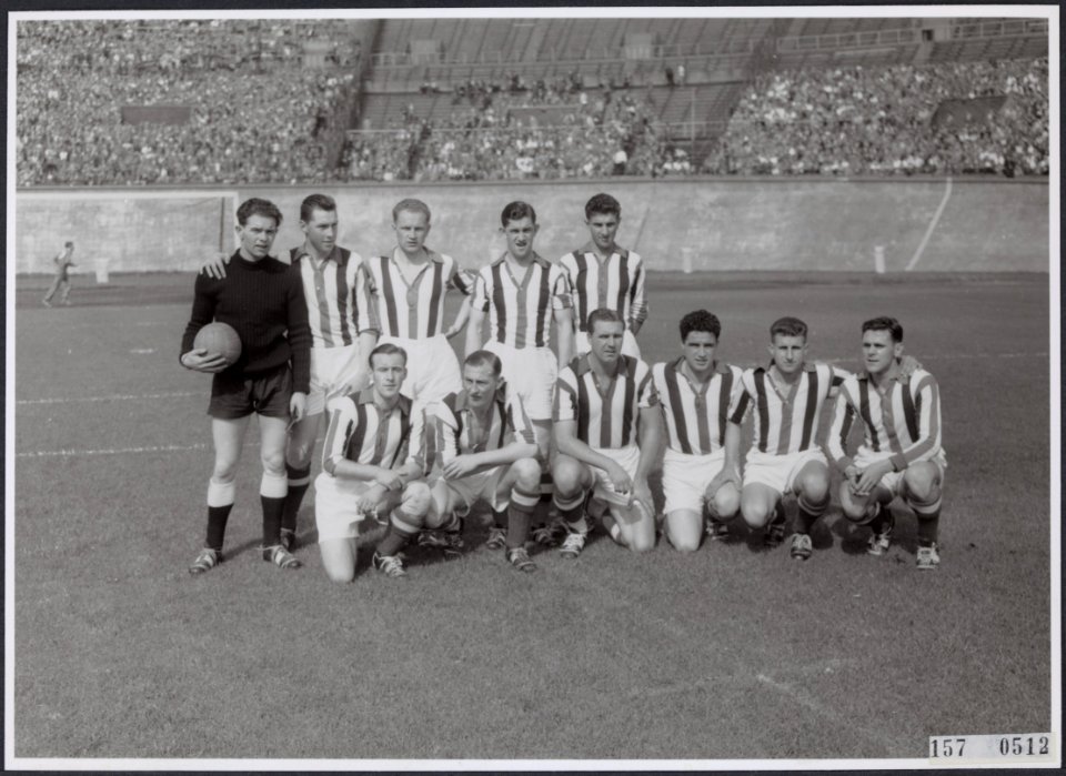 Collectie Fotocollectiie Afdrukken ANEFO Rousel, fotonummer 157-0512, Bestanddeelnr 157-0512