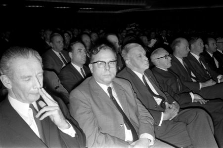 Congres van Nederlandse Wegen Congres , Utrecht, overzicht zaal, Bestanddeelnr 925-2207