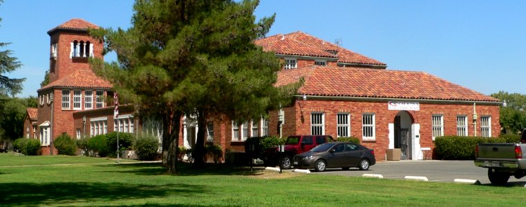 Colusa 1926 high school from SW 1
