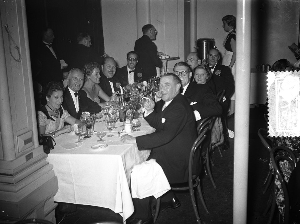 Congres zee assuradeuren Den Haag , hoofdtafel, Bestanddeelnr 906-7170