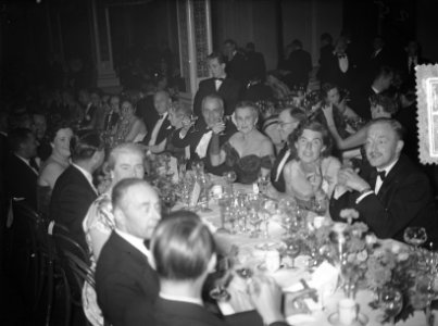Congres zee assuradeuren Den Haag , hoofdtafel, Bestanddeelnr 906-7172