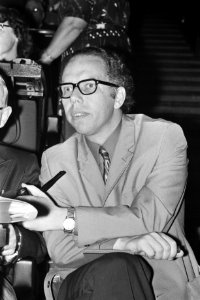 Congres Wereldraad van Kerken in Utrecht, dr A H van den Heuvel, directeur af, Bestanddeelnr 925-8086