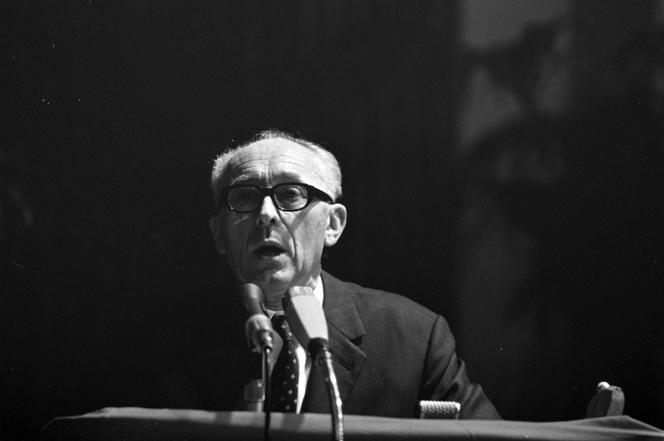Congres PvdA in Nederlands Congresgebouw in Den Haag voorzitter Tans, Bestanddeelnr 922-1771