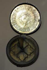 Combined compass and sundial, Iran, 19th century, brass - Huntington Museum of Art - DSC04910