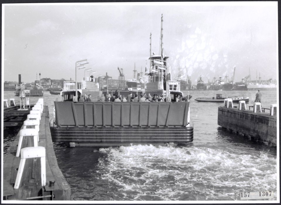 Collectie Fotocollectiie Afdrukken ANEFO Rousel, fotonummer 157-1307, Bestanddeelnr 157-1307