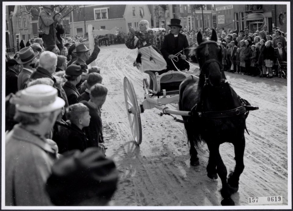 Collectie Fotocollectiie Afdrukken ANEFO Rousel, fotonummer 157-0619, Bestanddeelnr 157-0619