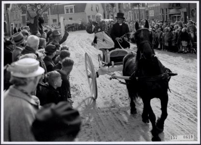 Collectie Fotocollectiie Afdrukken ANEFO Rousel, fotonummer 157-0619, Bestanddeelnr 157-0619