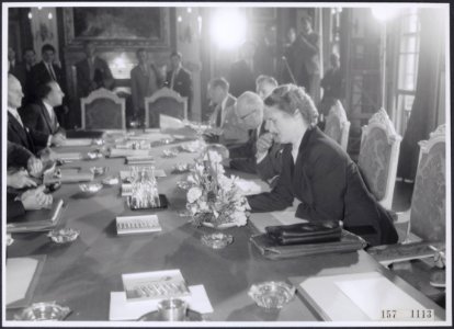 Collectie Fotocollectiie Afdrukken ANEFO Rousel, fotonummer 157-1113, Bestanddeelnr 157-1113