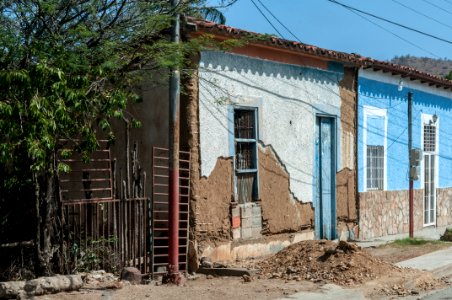 Colonial House in El Tuey