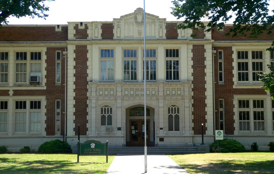 Colusa, California city hall NE center 1