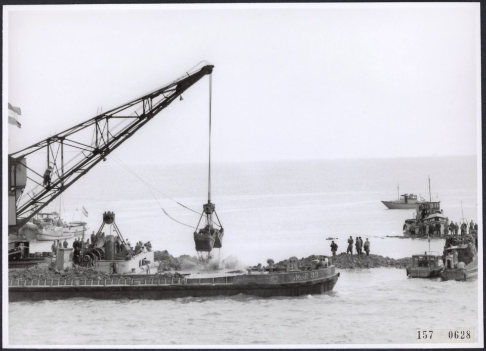 Collectie Fotocollectiie Afdrukken ANEFO Rousel, fotonummer 157-0628, Bestanddeelnr 157-0628