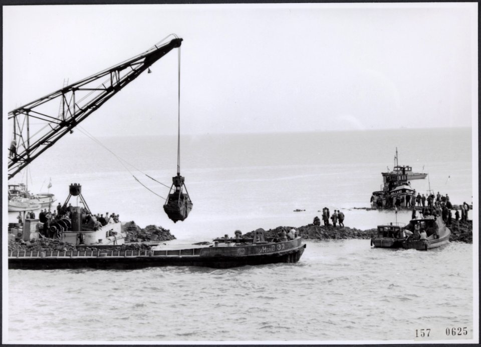 Collectie Fotocollectiie Afdrukken ANEFO Rousel, fotonummer 157-0625, Bestanddeelnr 157-0625