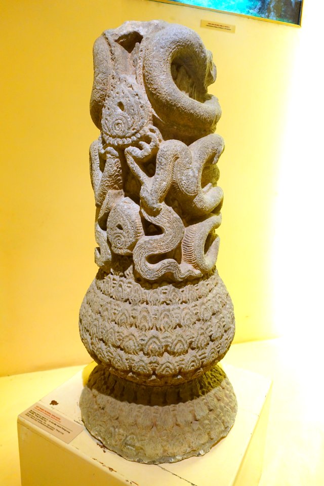 Column with dragon and wave motifs, Thang Long citadel, Hanoi, Ly dynasty, 11th-13th century AD, carved stone - National Museum of Vietnamese History - Hanoi, Vietnam - DSC05538