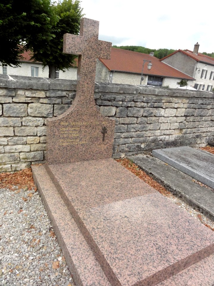 Colombey-les-deux-Églises (Haute-Marne) tombe de Henri Duvillard, ministre