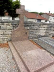 Colombey-les-deux-Églises (Haute-Marne) tombe de Henri Duvillard, ministre