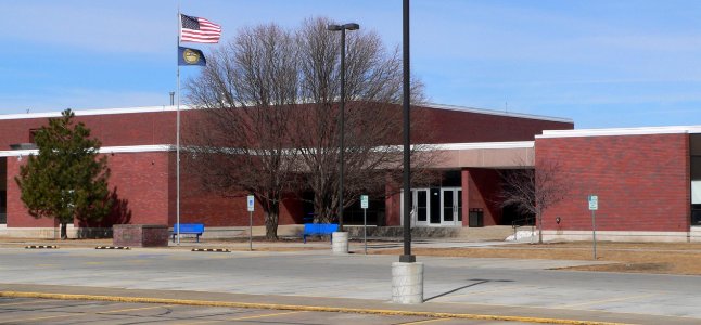 Columbus Lakeview High School S entrance 2