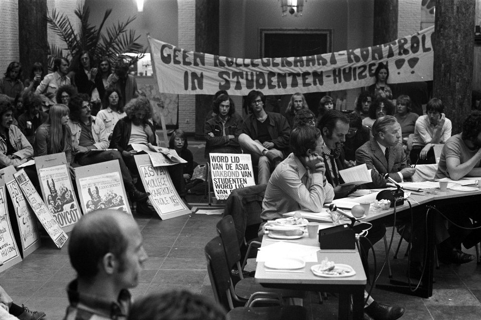 College van Bestuur van Gemeentelijke Universiteit van Amsterdam vergadert in Ma, Bestanddeelnr 925-8420