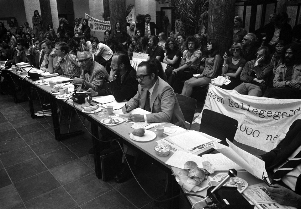 College van Bestuur van Gemeentelijke Universiteit van Amsterdam vergadert in Ma, Bestanddeelnr 925-8418