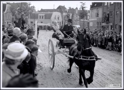 Collectie Fotocollectiie Afdrukken ANEFO Rousel, fotonummer 157-0615, Bestanddeelnr 157-0615