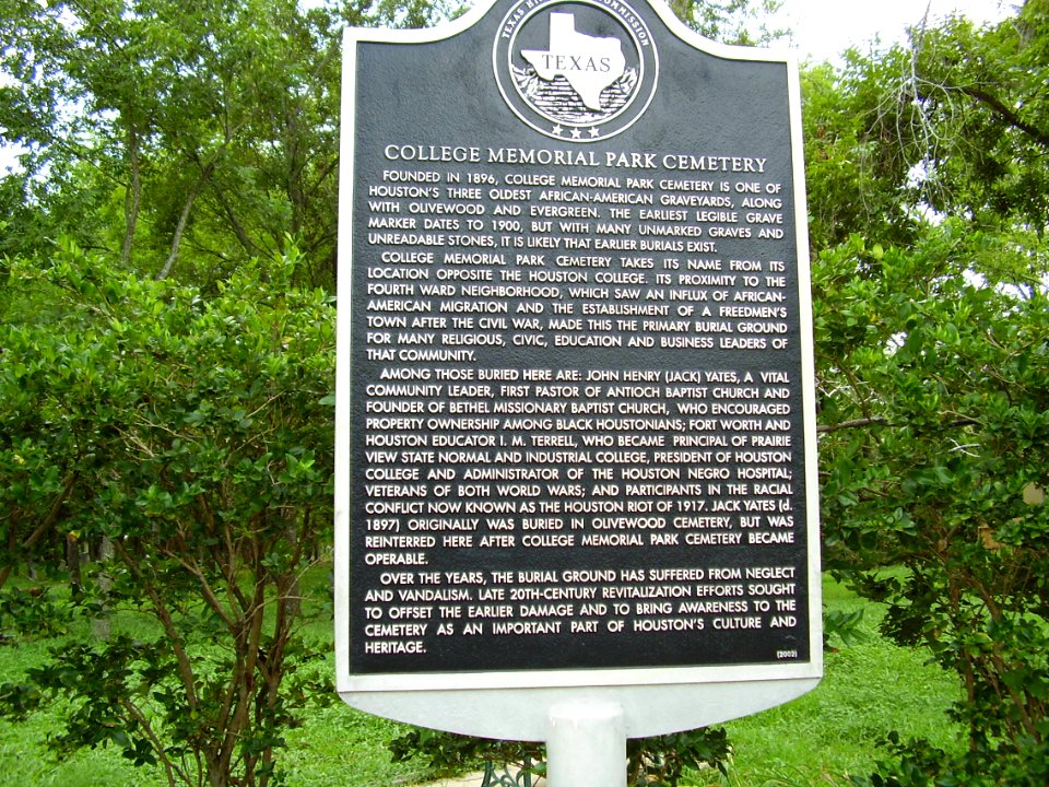 CollegeParkMemorialCemeteryhistmarker2