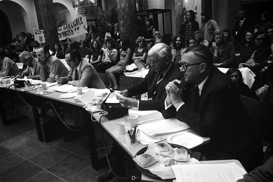 College van Bestuur van Gemeentelijke Universiteit van Amsterdam vergadert in Ma, Bestanddeelnr 925-8419