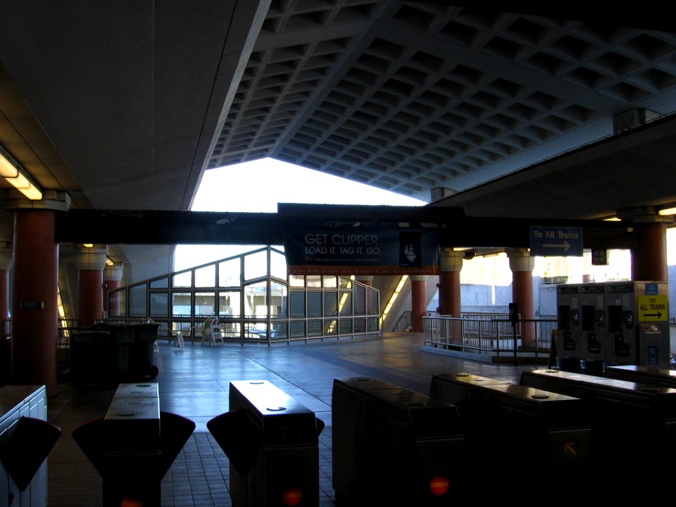 Colma Station 4437 35